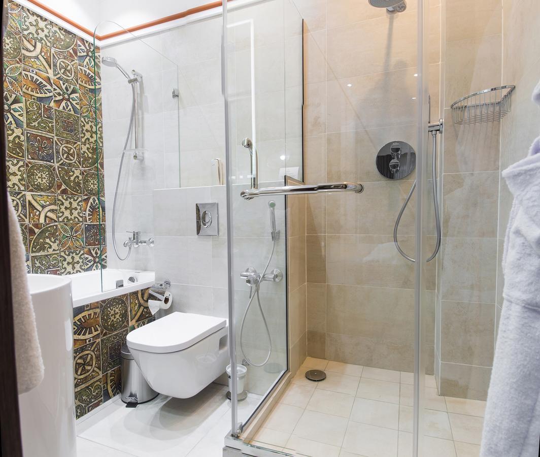 Qonaq Hotel Astana Eksteriør bilde