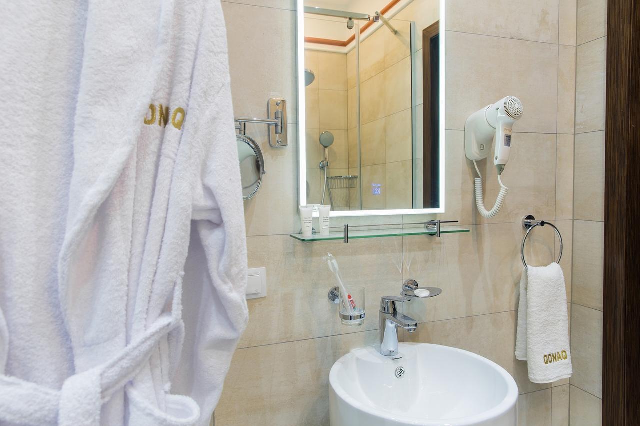 Qonaq Hotel Astana Eksteriør bilde