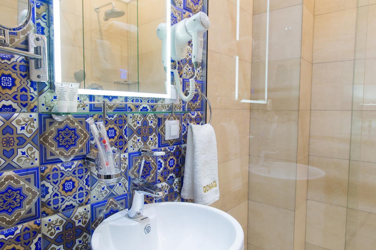 Qonaq Hotel Astana Eksteriør bilde